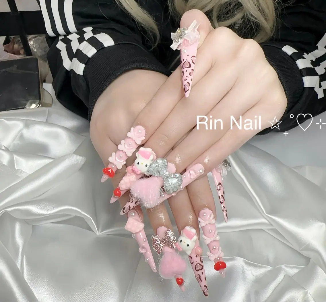 ネイル チークネイル フラッシュネイル フラワーネイル フットネイル ジェルネイル ハンドネイル Rin Nail Shinokuboのネイルデザイン