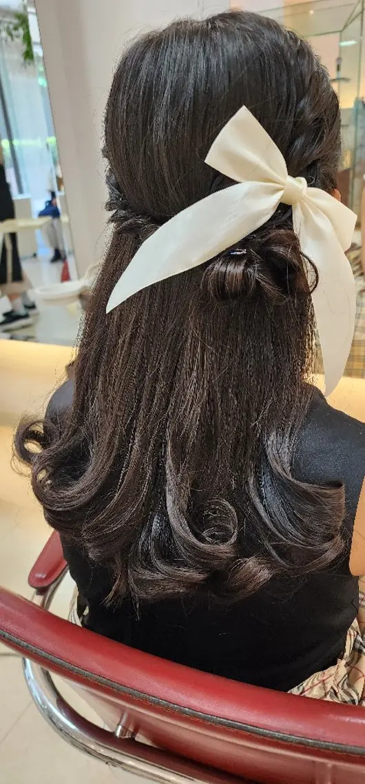 ロング ヘアアレンジ hairmake Juinのヘアスタイル