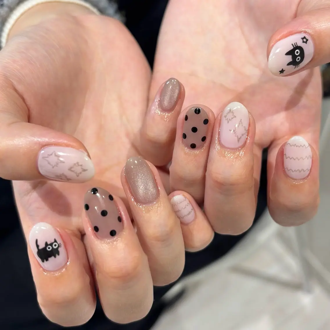 ネイル ドット 持ち込み ニュアンスネイル 春ネイル モデル様募集中♡ Kokomi🍮のネイルデザイン
