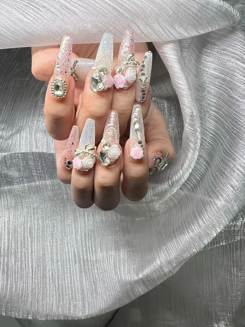 ネイル 長さ出し グラデーション キラキラネイル マグネットネイル ミラーネイル Lee Nails チップ長さだし専門店のネイルデザイン