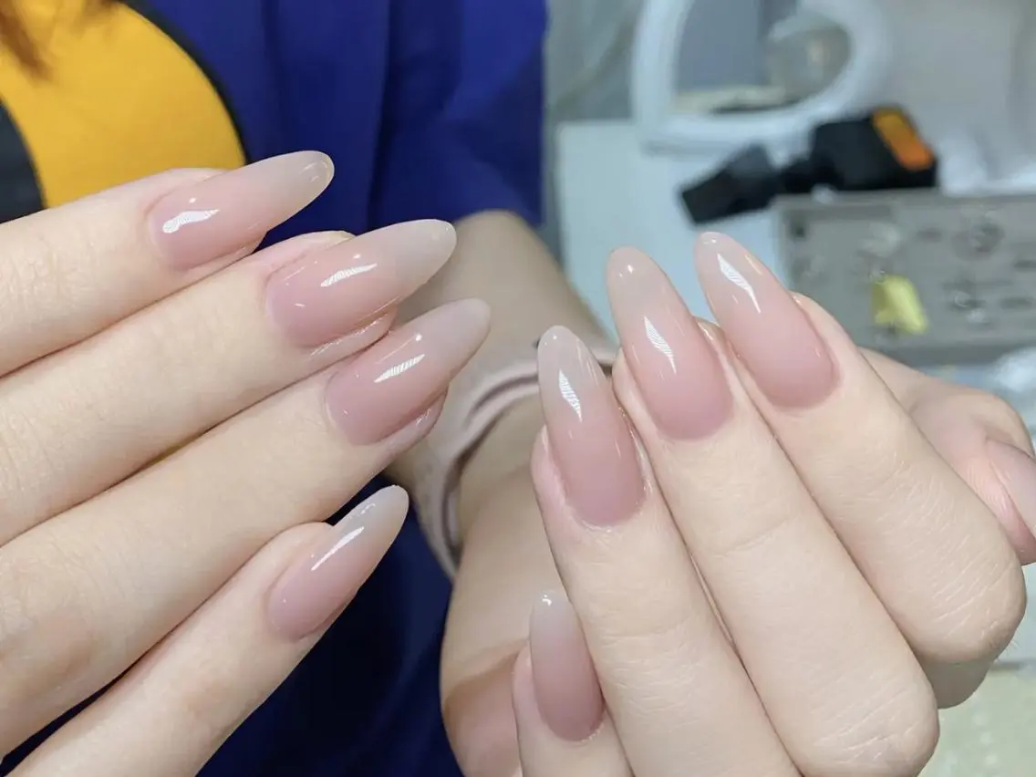 メンズ ネイル アートネイル フレンチネイル ジェルネイル キラキラネイル パラジェル Bloom kabukiのネイルデザイン