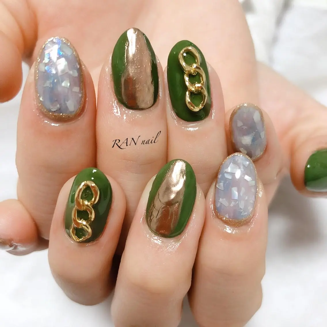 ネイル フットネイル キラキラネイル ミラーネイル ニュアンスネイル オフィスネイル ハンドネイル フットネイル RAN nailのネイルデザイン