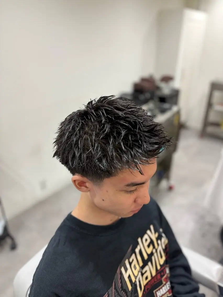 ショート メンズ フェードカット カット 深澤 知樹のヘアスタイル