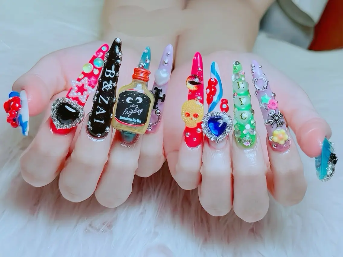 ネイル チークネイル 桜ネイル フレンチネイル ジェルネイル ガラスフレンチ ハンドネイル Rin Nail 新大久保店のネイルデザイン
