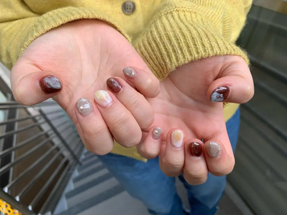 ネイル ニュアンスネイル マキノ ユイのネイルデザイン