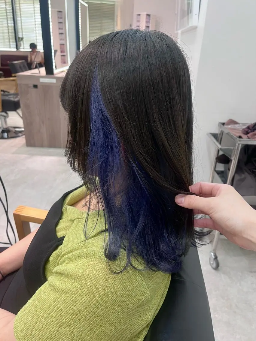 ミディアム カラー レイヤー🩵透明感 ೀユイ🌙のヘアスタイル
