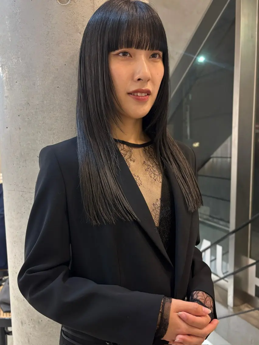 セミロング カラー カット ヘアカラー トリートメント オカモト ハルカのヘアスタイル