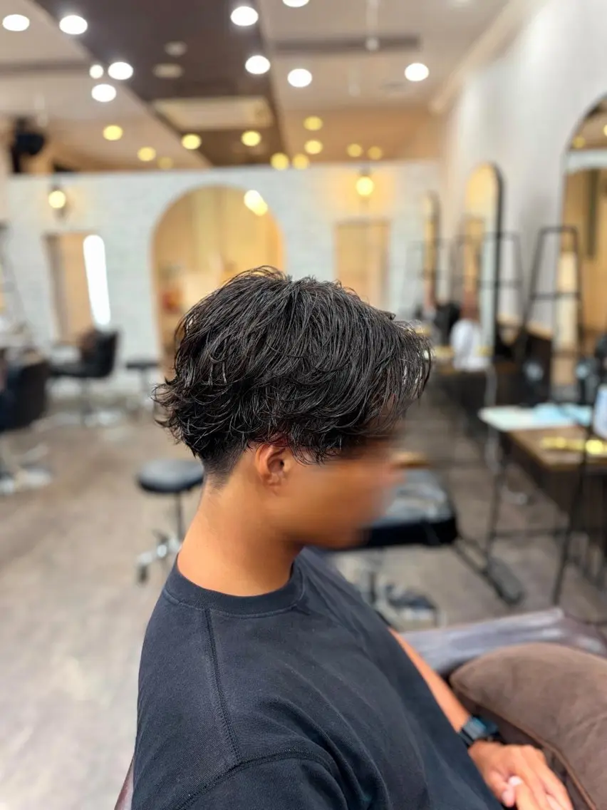 パーマ メンズ メンズパーマ スパイラルパーマ カット パーマ Mejia Riseのヘアスタイル