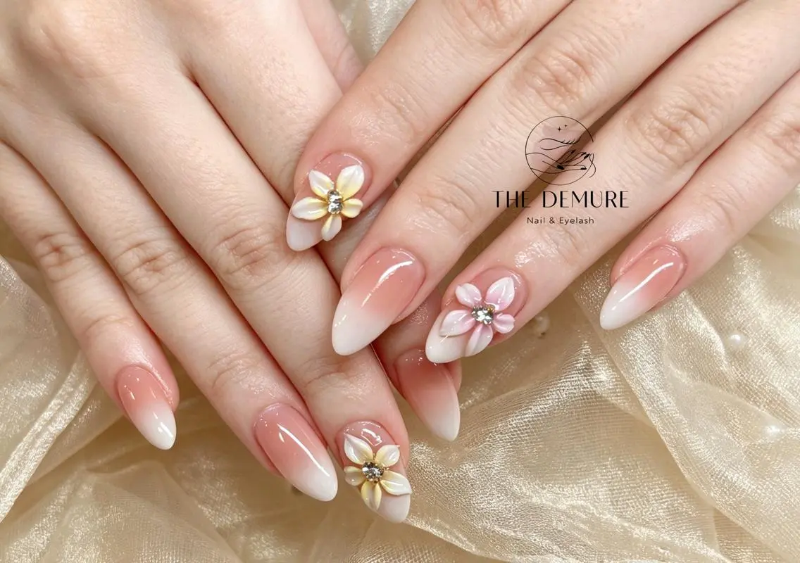 ネイル アートネイル 韓国ネイル マグネットネイル オフィスネイル スカルプネイル ハンドネイル ハンドケア NailDemure 【銀座店】のネイルデザイン
