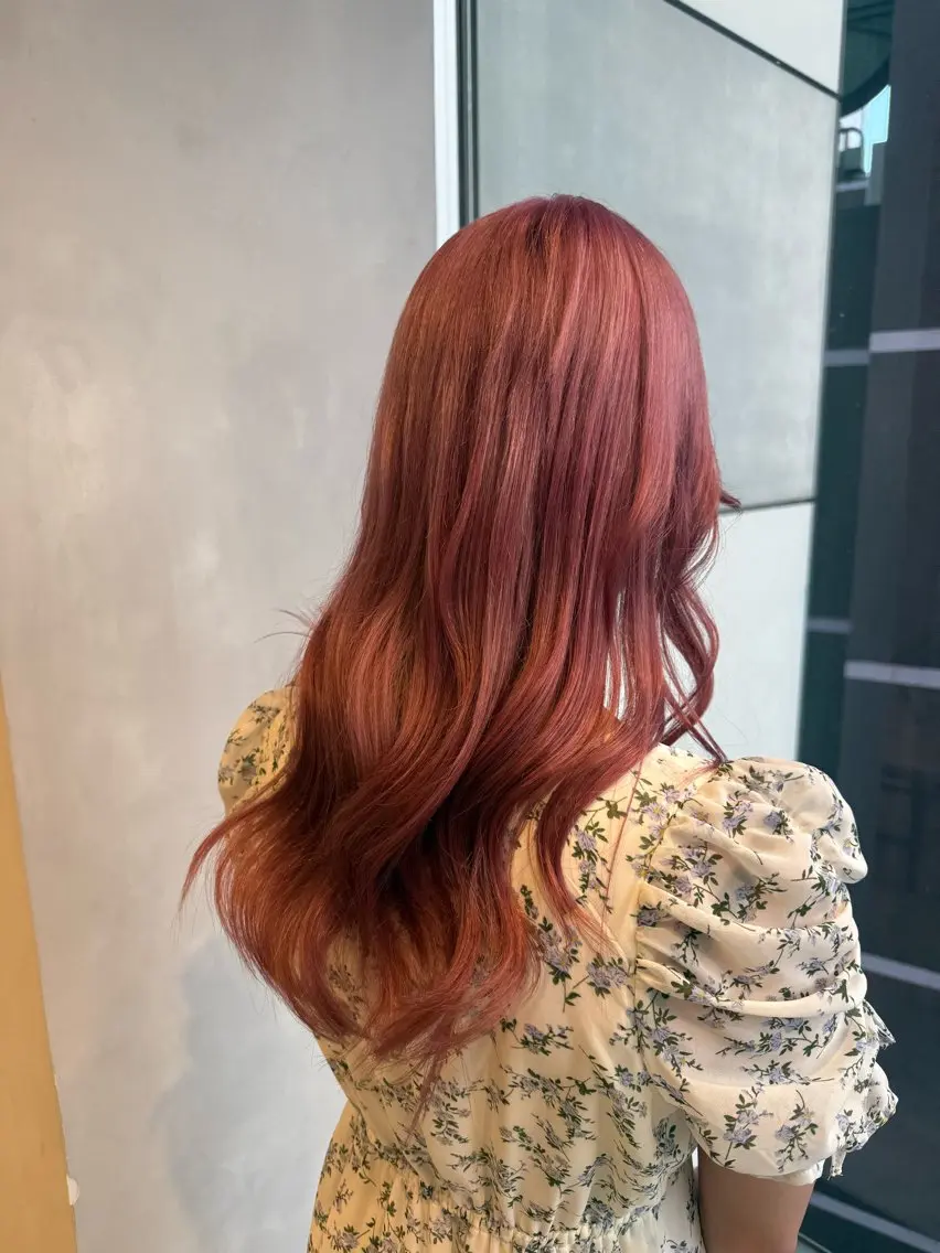 ロング カット ヘアカラー ハイトーン/うる艶 🤍カラー Mioのヘアスタイル