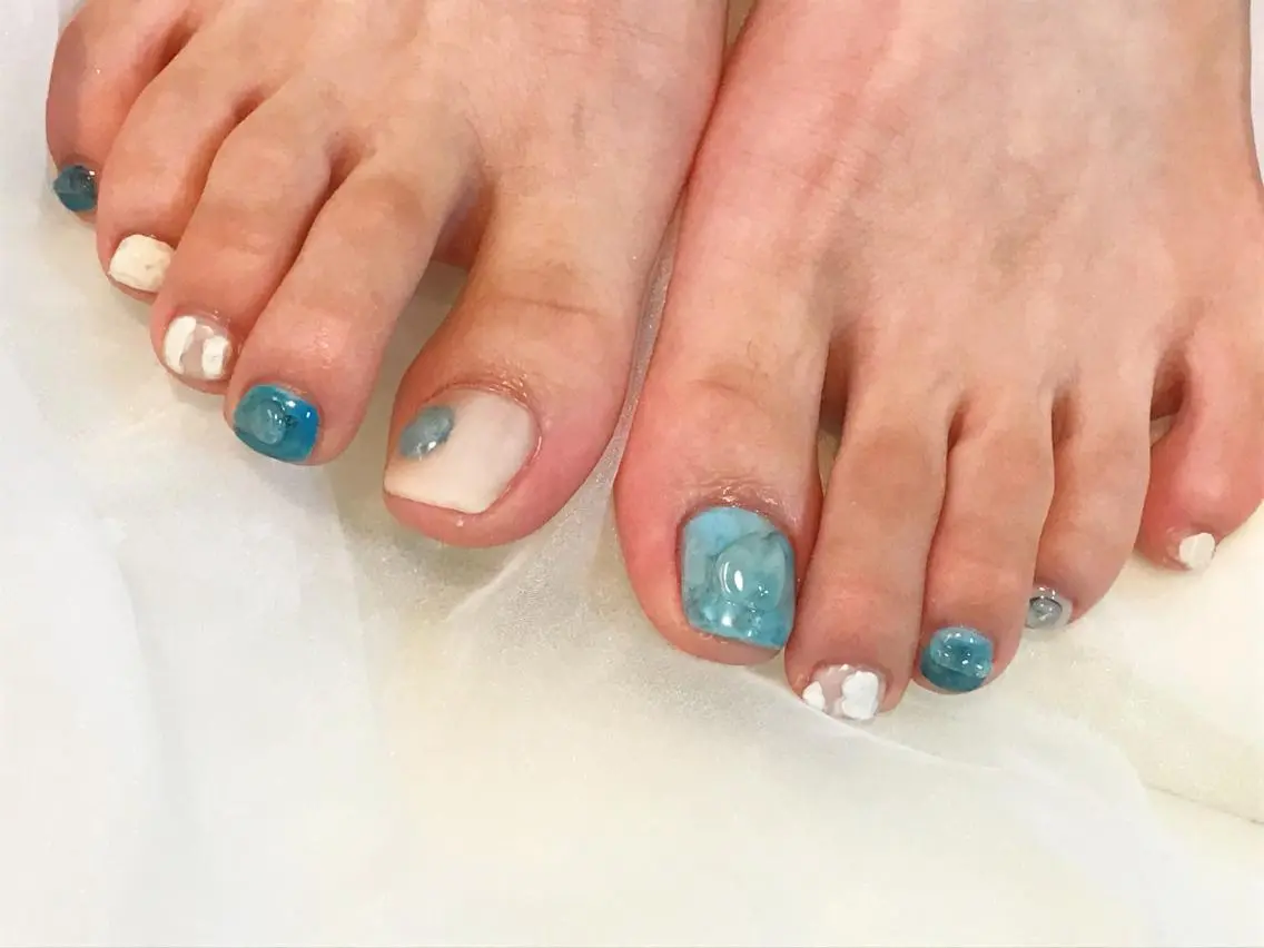【フットオフ無し】デザインネイル💅持ち込み/相談OK/アートにより追加料金あり（6​〜​10本アート目安）の写真