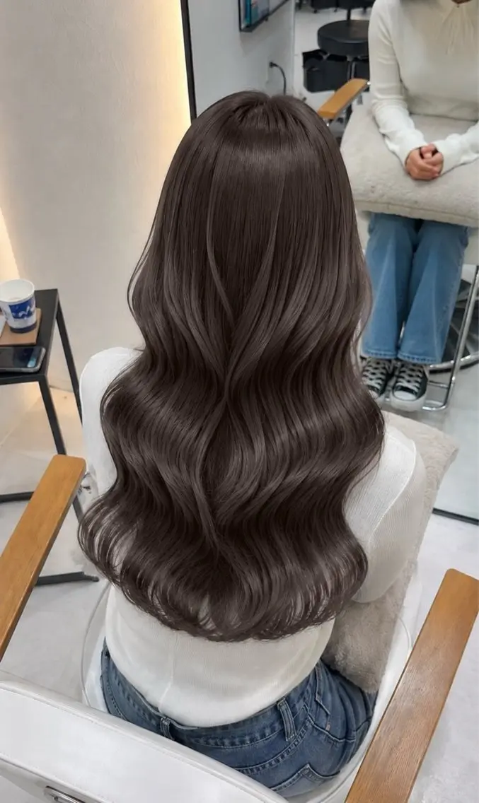ロング カット ヘアカラー トリートメント グレージュ/艶髪🩶 韓国風/顔周り/輝士のヘアスタイル