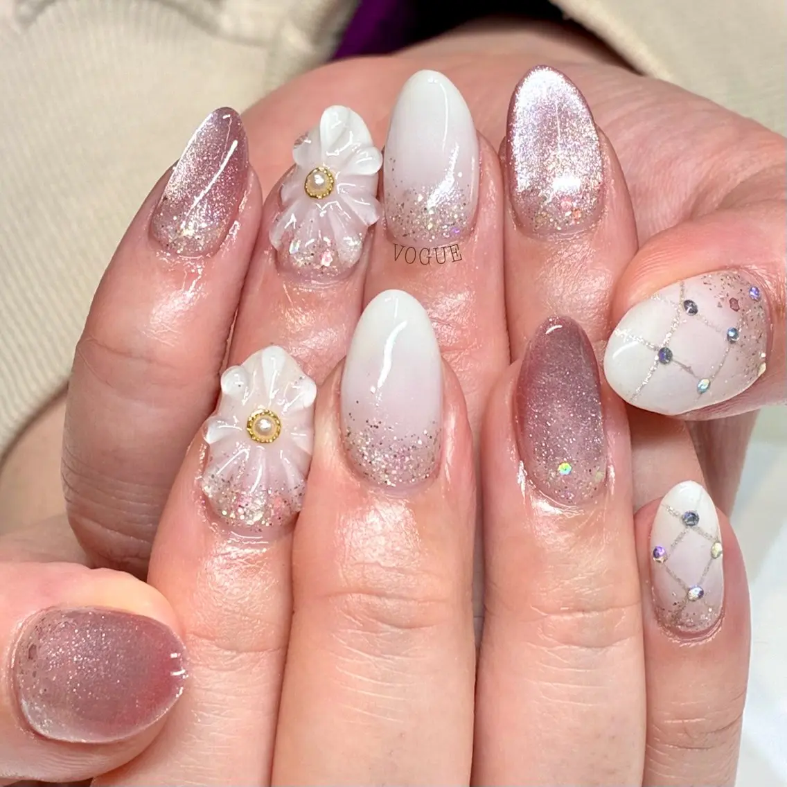 ネイル ハンドネイル VOGUE ×SWANのネイルデザイン