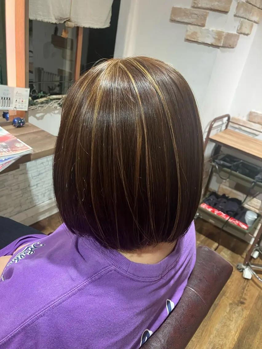 ショート ヘアカラー 葉月 怜美のヘアスタイル
