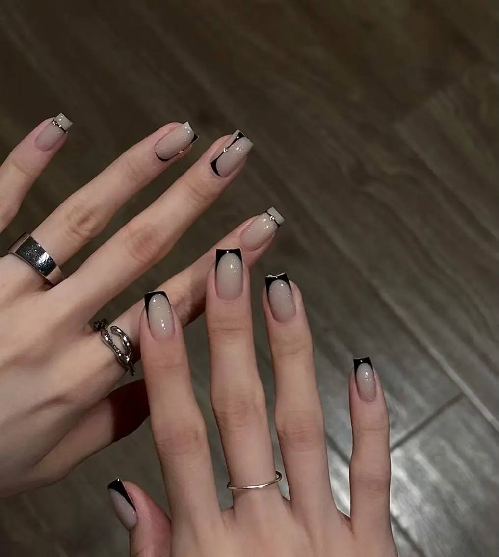 ネイル ボルドー ブラウン フットネイル フレンチネイル グラデーション ハンドネイル Lynn_ Nailのネイルデザイン