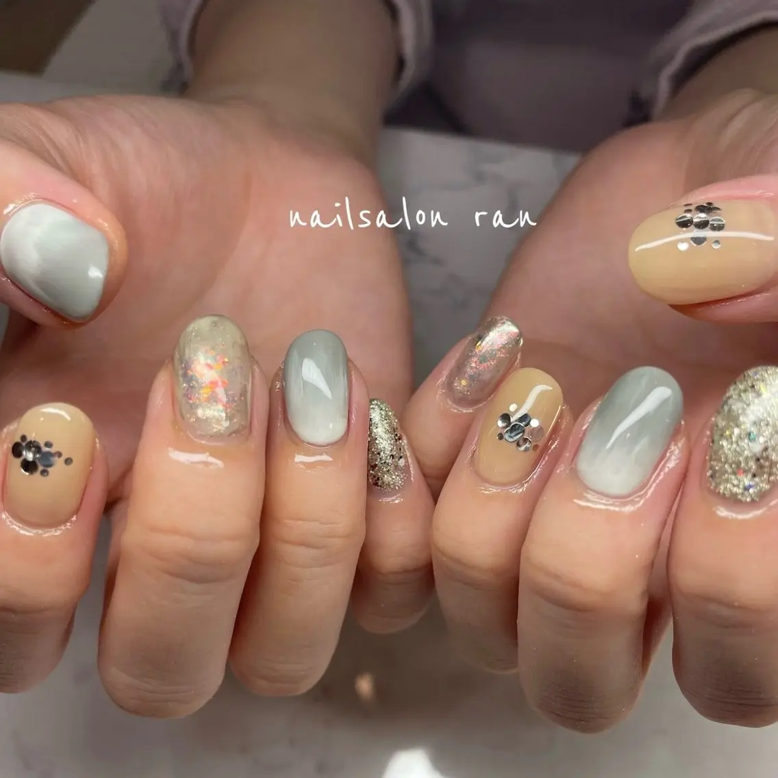 ネイル キラキラネイル ニュアンスネイル ハンドネイル ハンドケア nailsalon ranのネイルデザイン