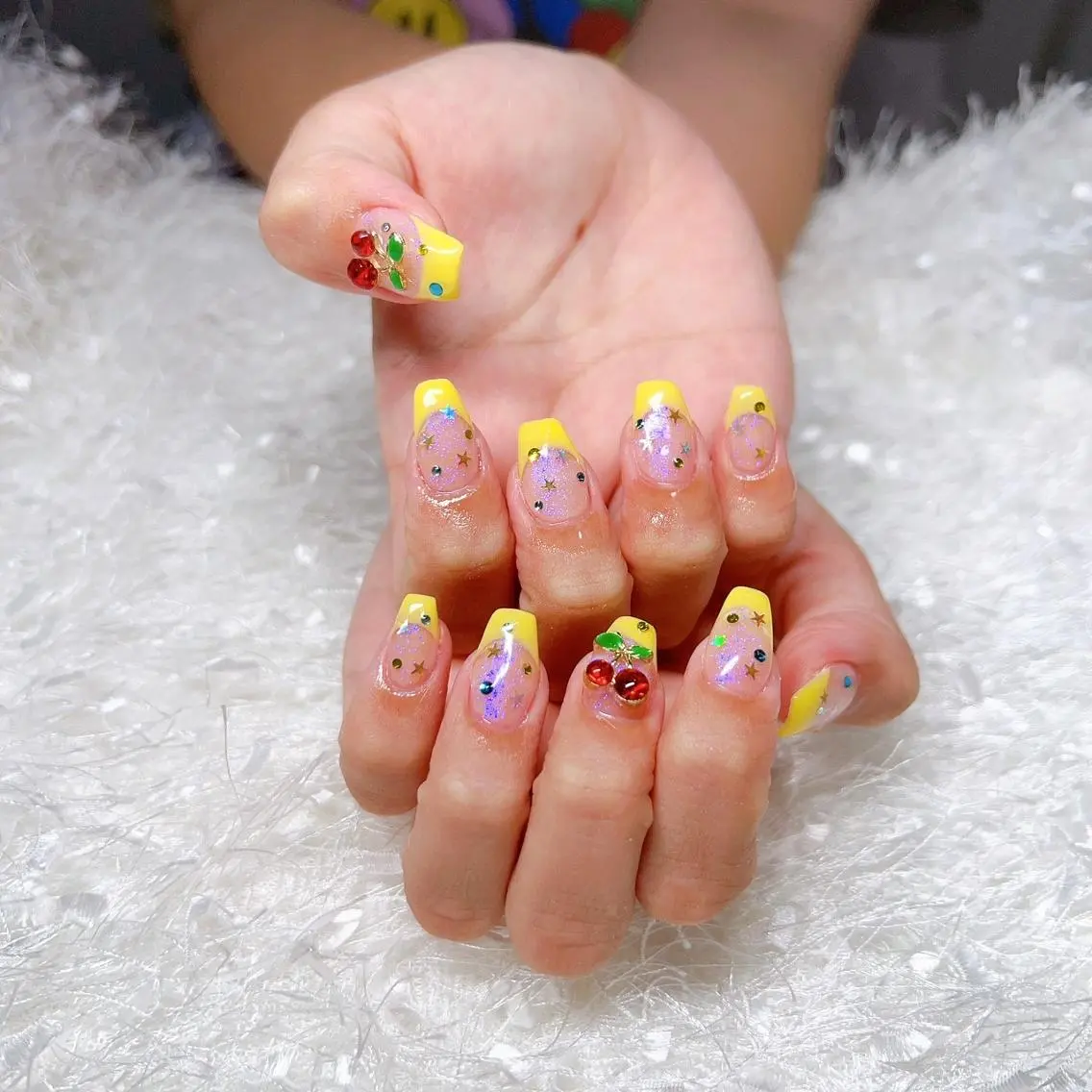 ネイル オーロラネイル 長さ出し フレンチネイル ジェルネイル グラデーション ハンドネイル Nail&eye Belire 新宿のネイルデザイン