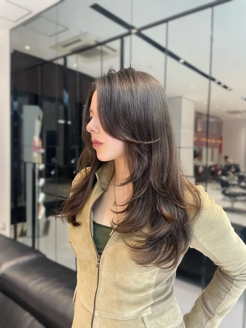 ロング レイヤーカット 【韓国❤️海外ヘア】 AYAKAのヘアスタイル