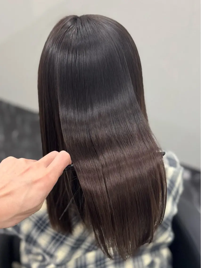 ロング パーマ 髪質改善 韓国風ヘア 縮毛矯正 トリートメント ヘアカラー トリートメント 髪質改善Ⅰ透明感 艶カラーⅠたつやのヘアスタイル