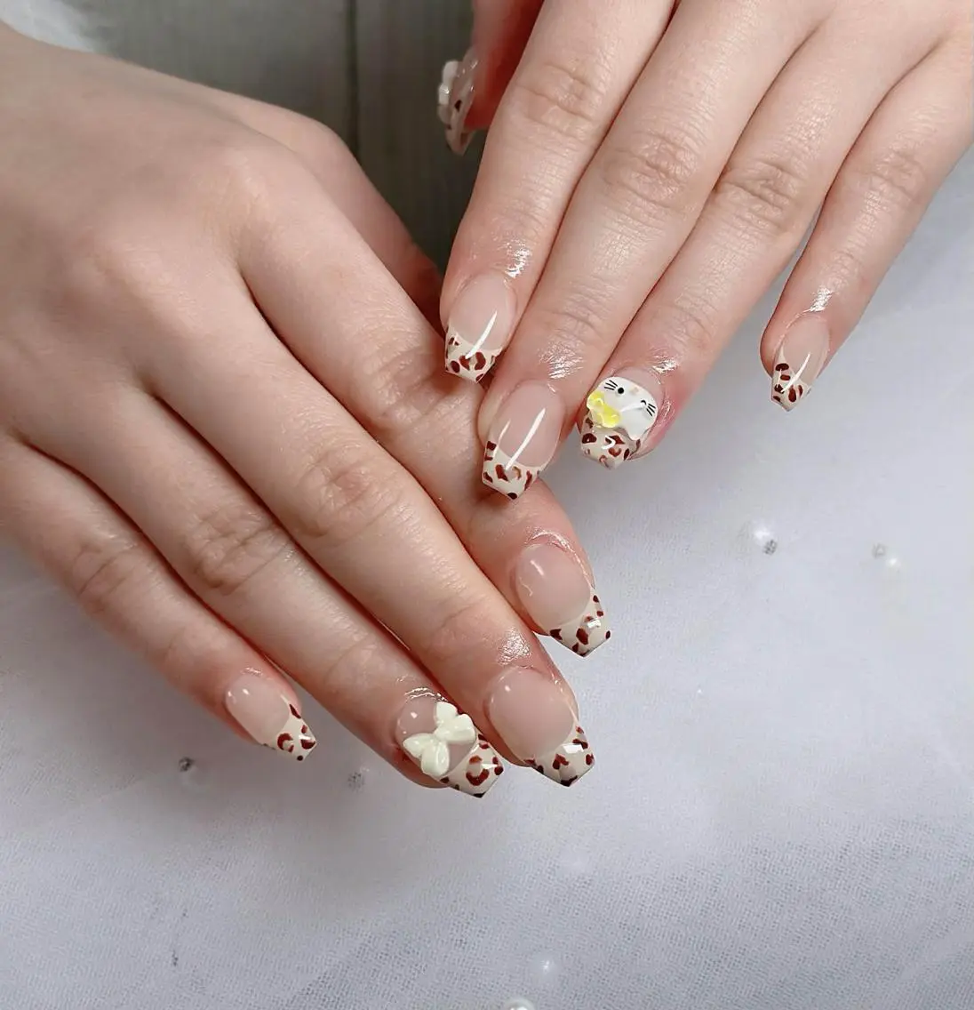 ネイル フレンチネイル ジェルネイル ハロウィン 韓国ネイル マグネットネイル ハンドネイル H.baby Nail Salonのネイルデザイン