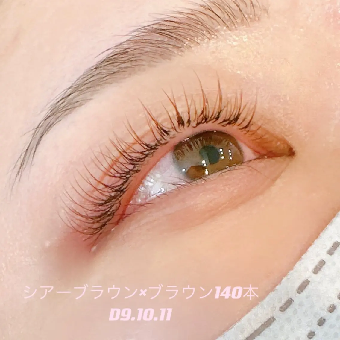 アイブロウWAX(仕上げメイクあり)の写真