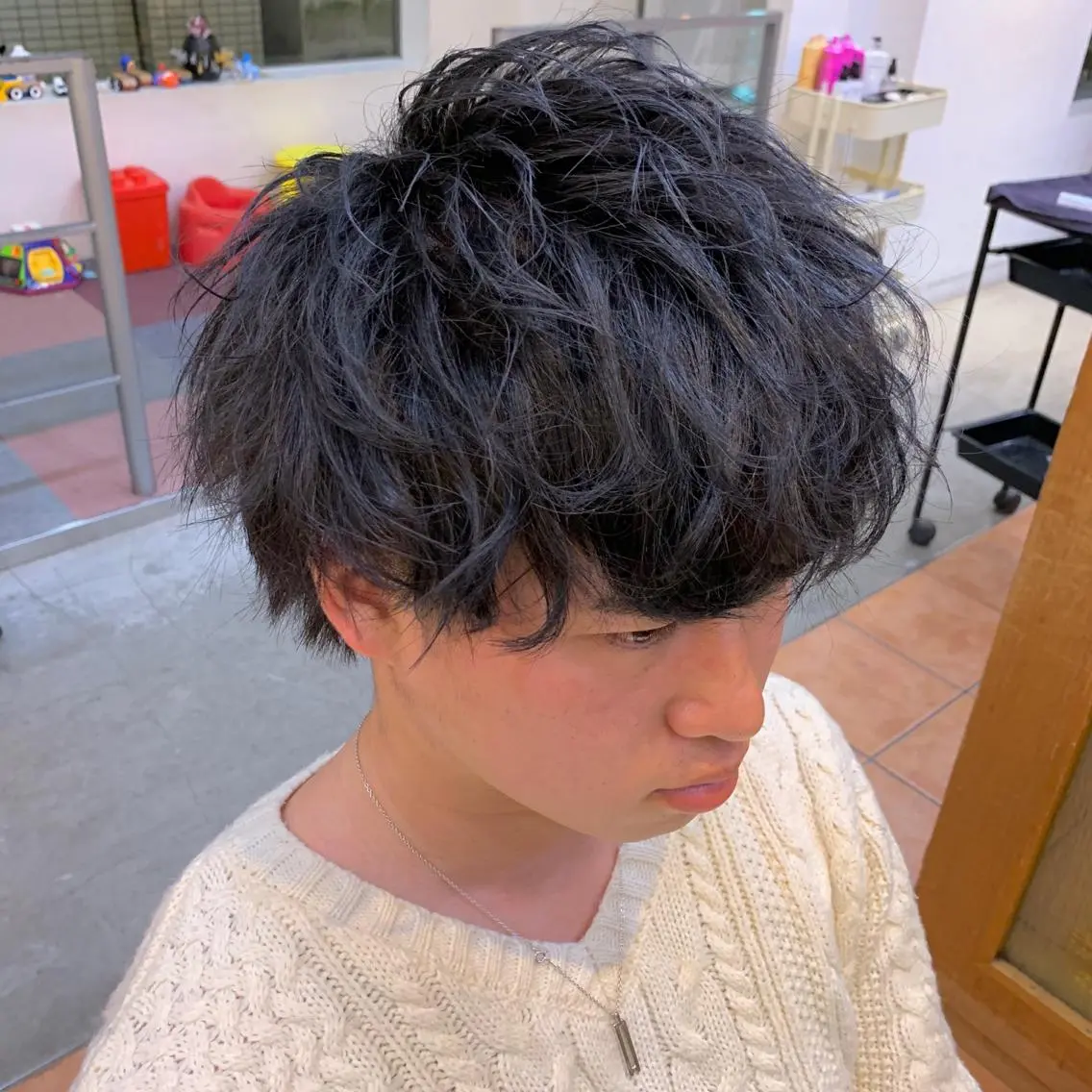 ショート カラー メンズ 透明感カラー ダークグレー カット パーマ メンズ/韓国レイヤー /透明感カラー那須野のヘアスタイル
