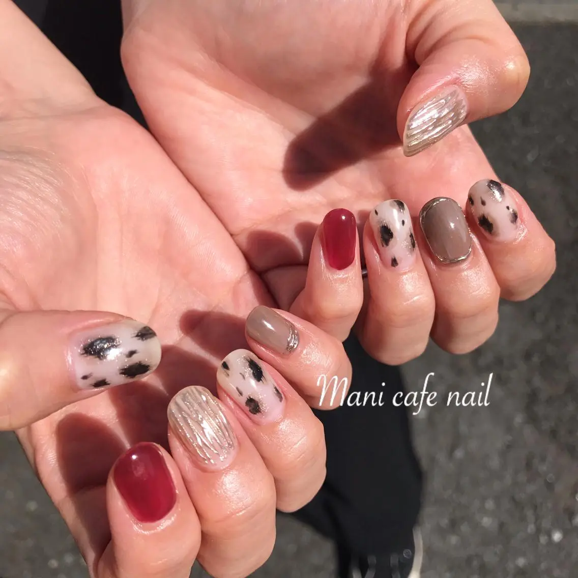 ネイル アニマル柄 ニュアンスネイル ハンドネイル Mani cafe nailのネイルデザイン