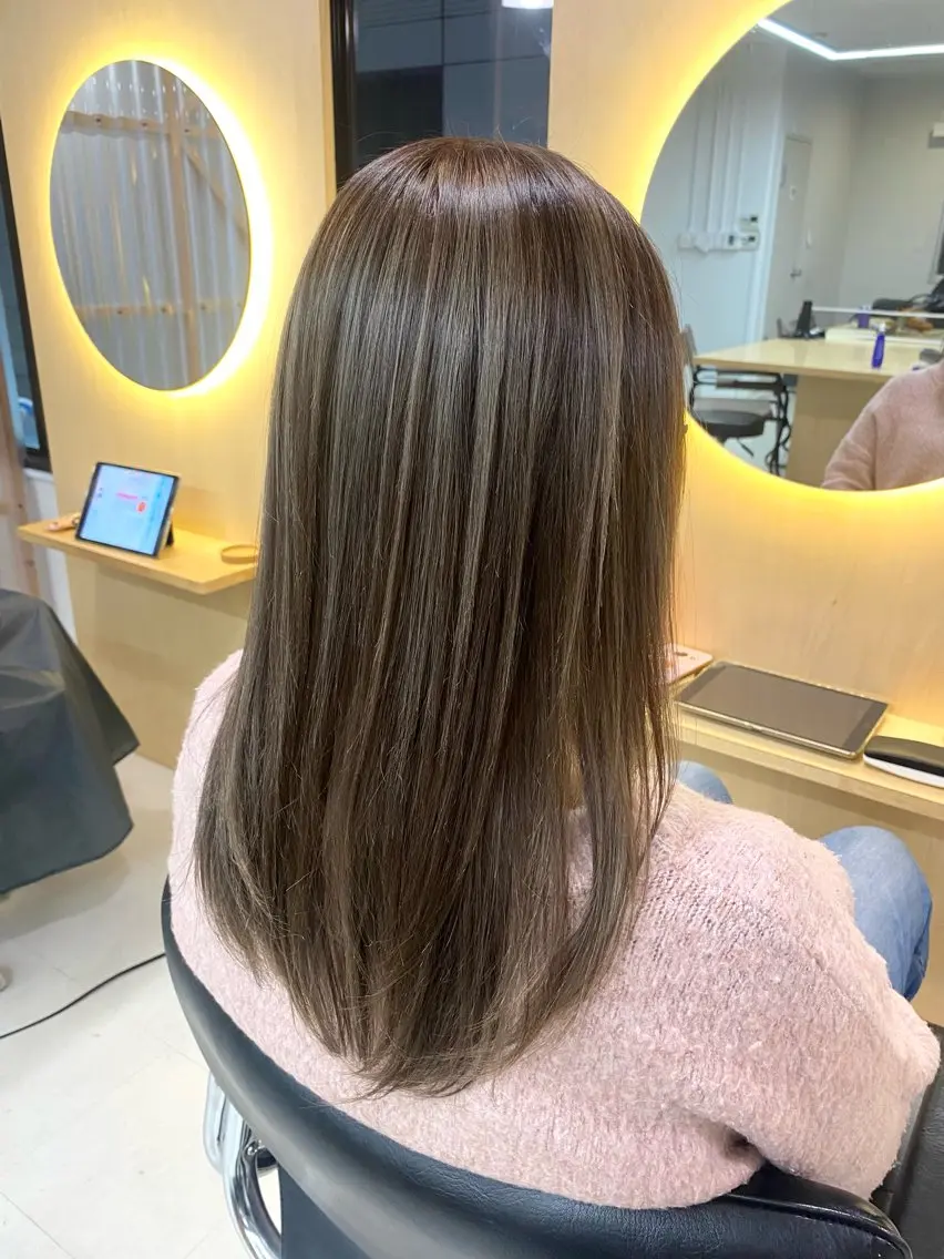 カラー ハイライトカラー elk ANZU🎀のヘアスタイル