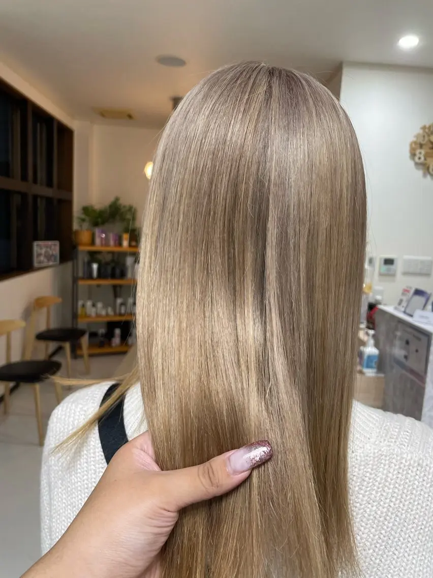 ロング カラー ヘアカラー KAORI 💐🤍のヘアスタイル