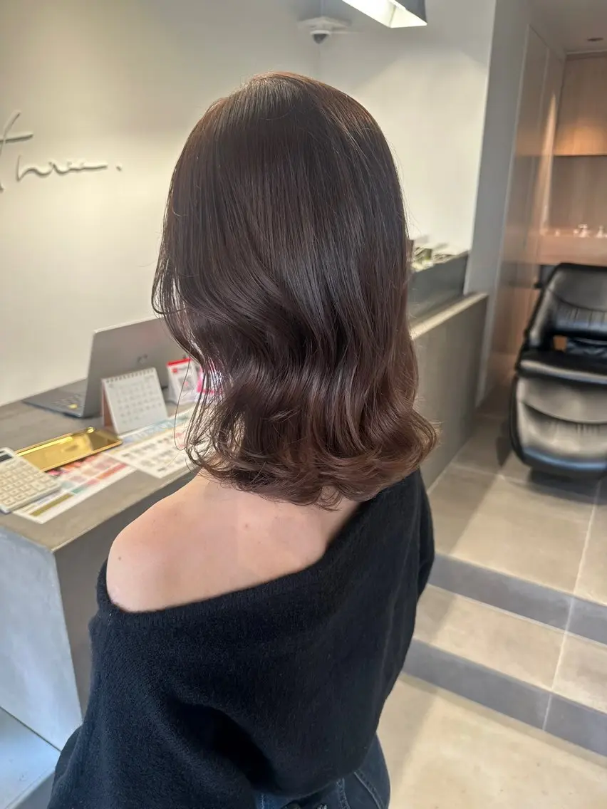 ミディアム 杉本 沙羅のヘアスタイル