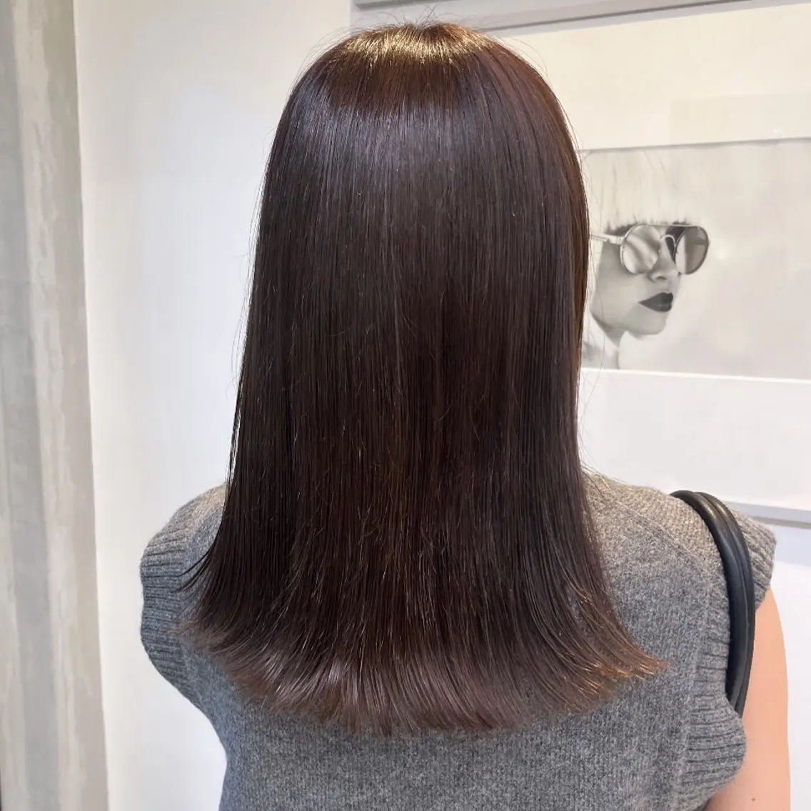 ミディアム カラー ベージュカラー ブラウンカラー ブラウンベージュ 透明感カラー オリーブベージュ ヘアカラー トリートメント ヘッドスパ ヘアセット カジュアルを女っぽく 𝗮𝘆𝗮𝗰𝗼のヘアスタイル