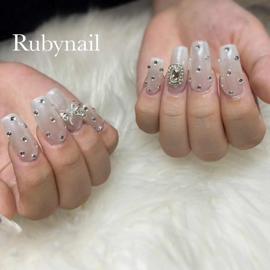 ネイル ミラーネイル ストーンネイル プライベートサロン Rubynailのネイルデザイン