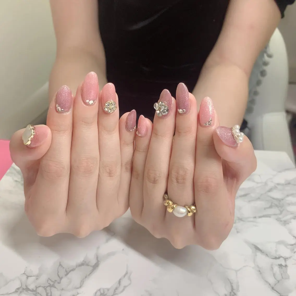 ネイル ハンドネイル はな💎ネイル ワンホン、長さ出しのネイルデザイン