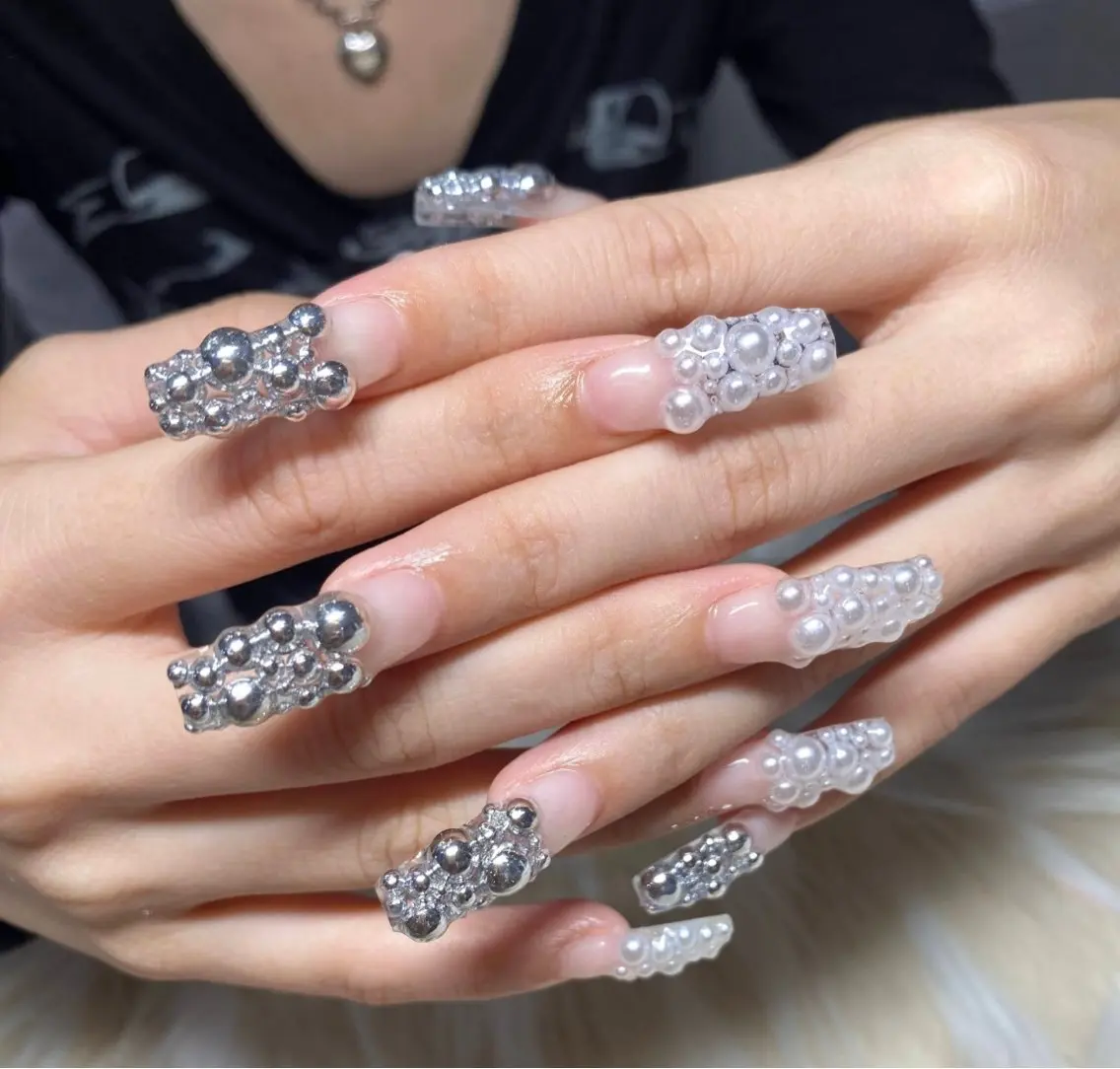 ネイル 長さ出し フレンチネイル ジェルネイル グラデーション 韓国ネイル ハンドネイル Nail&eye Belire 新宿のネイルデザイン