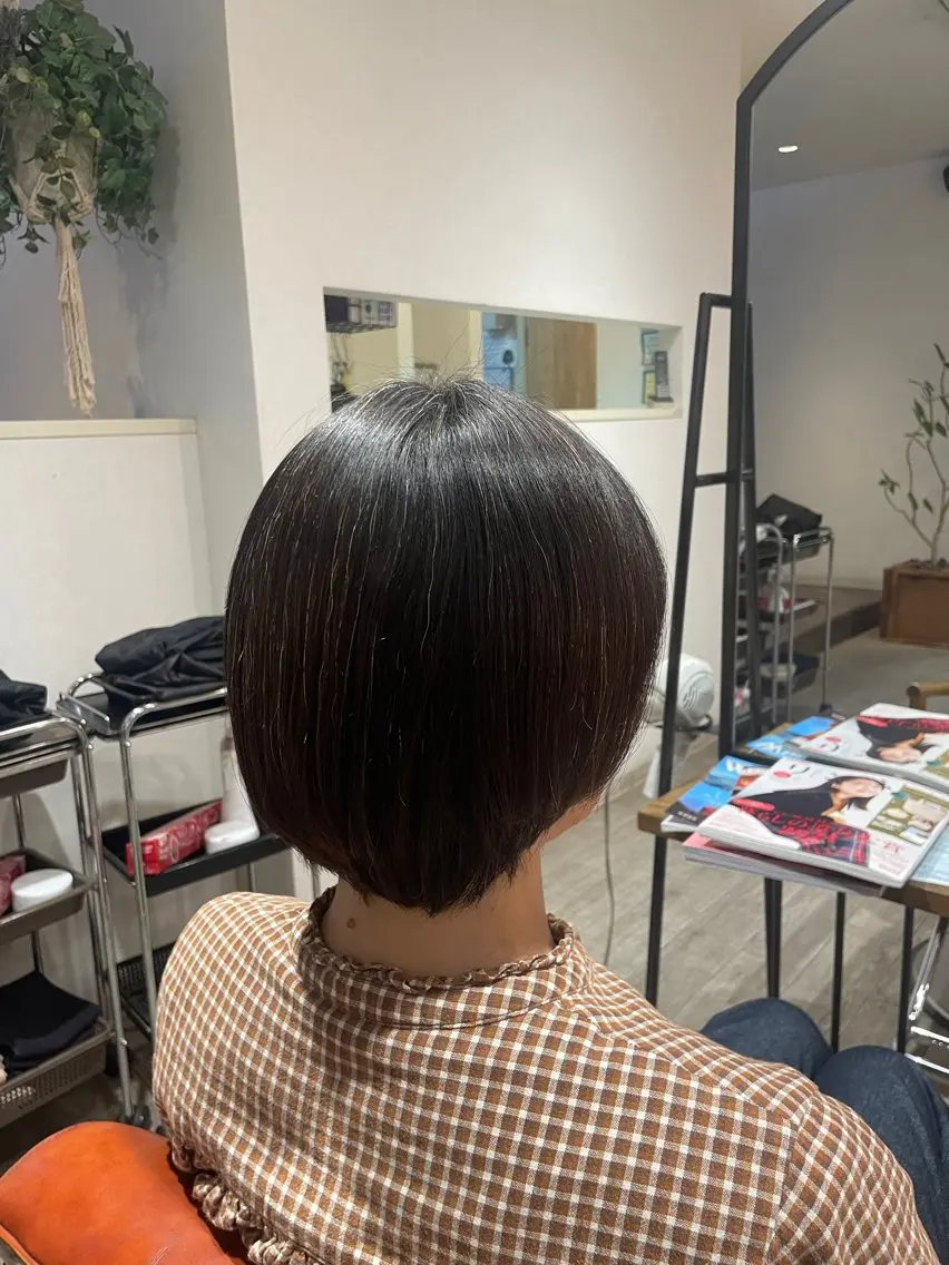 ショート 髪質改善 縮毛矯正 酸性ストレート 南場 智美のヘアスタイル