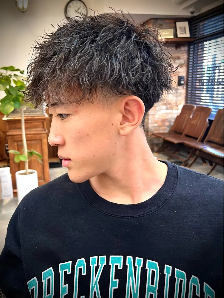 ミディアム メンズパーマ メンズカットYUKIのヘアスタイル
