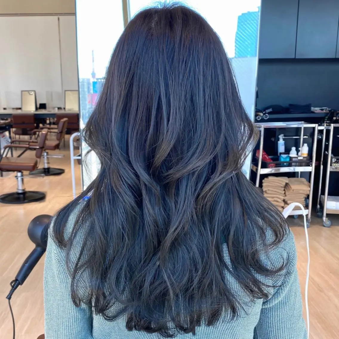 ロング カラー ロングレイヤー レイヤーカット ロング レイヤー/顔周り /透明感🩶高橋大のヘアスタイル