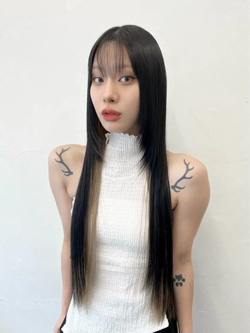 セミロング カラー インナーカラー カット ヘアカラー トリートメント HARU//原宿🤍 リピート率NO.1のヘアスタイル