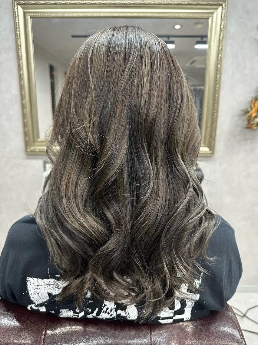 ロング カラー カット ヘアカラー トリートメント Lien 深井店のヘアスタイル