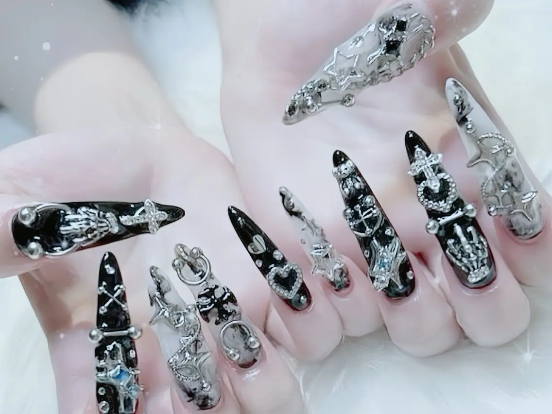 ネイル チークネイル 桜ネイル フレンチネイル ジェルネイル ガラスフレンチ ハンドネイル Rin Nail 新大久保店のネイルデザイン