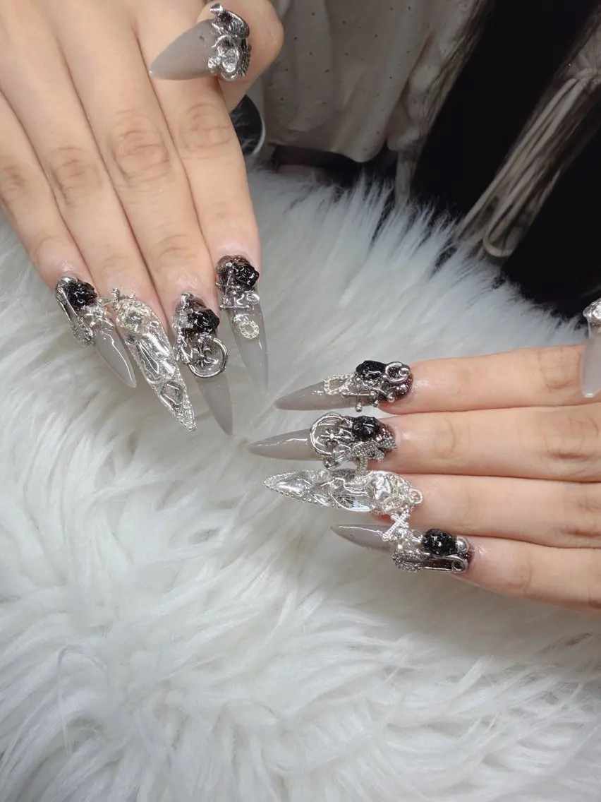 ネイル 長さ出し グラデーション 卒業式 キラキラネイル マグネットネイル ハンドネイル Lee Nailsのネイルデザイン