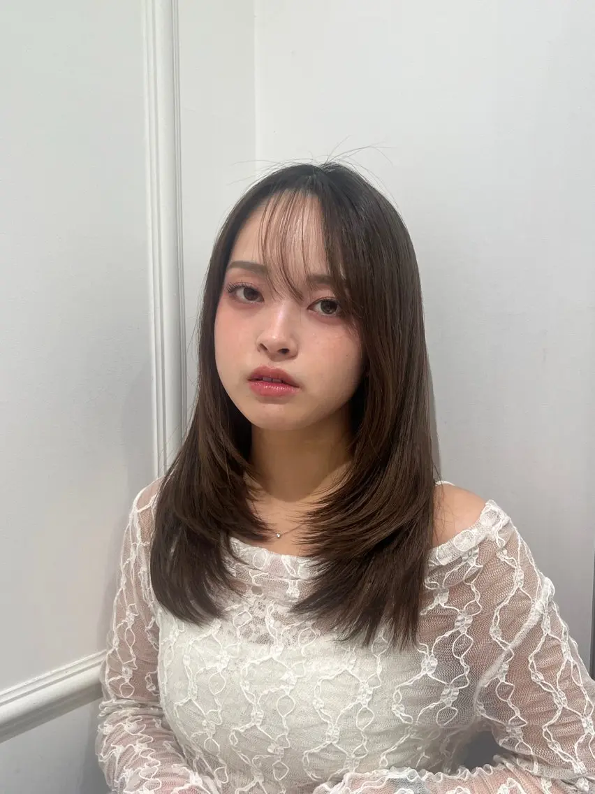 セミロング カラー レイヤーカット 似合わせカット 橋本 七海のヘアスタイル