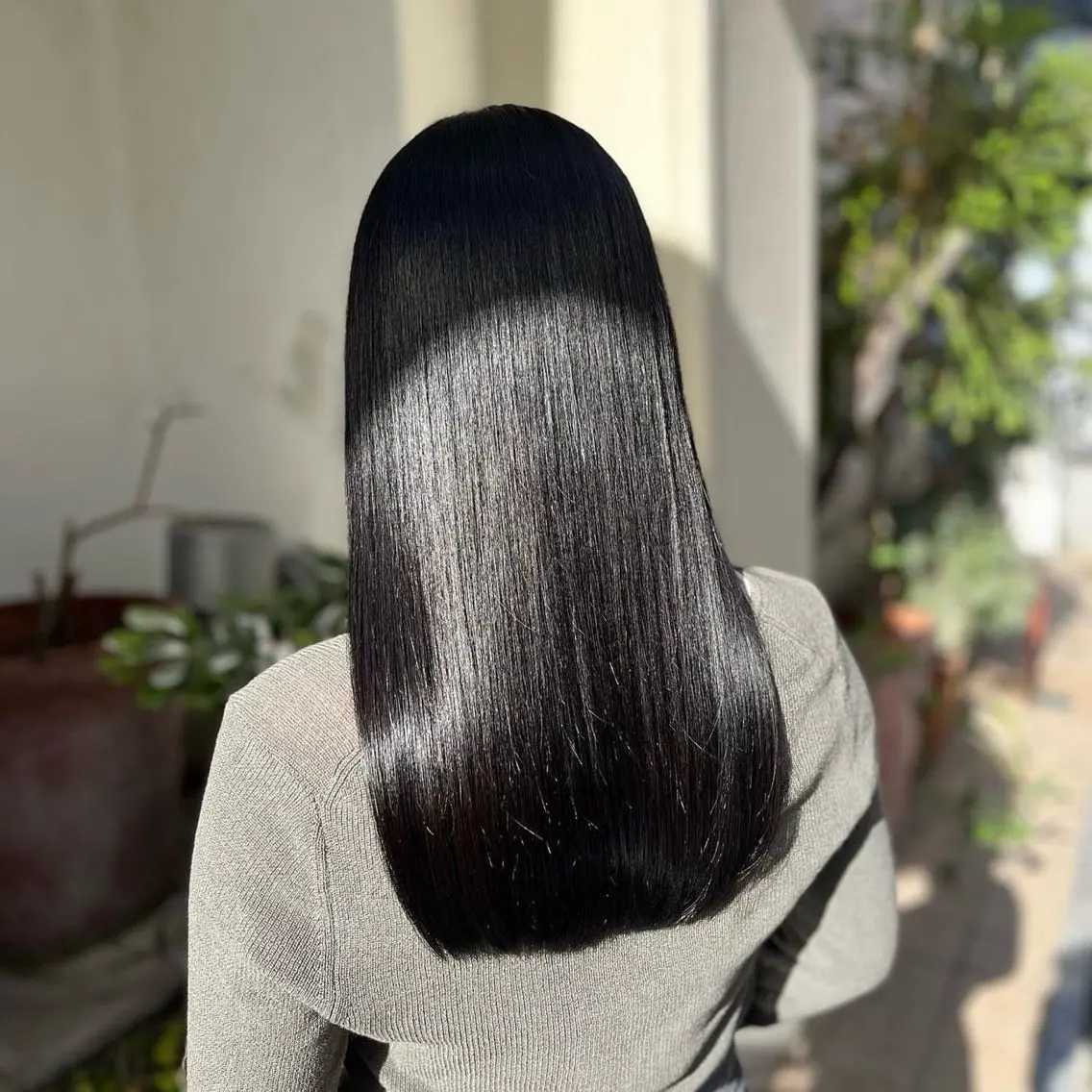 ロング カラー パーマ ヘアアレンジ メンズ キッズ メンズ韓国風 黒髪 ブルーカラー ブルーブラック ブラウンカラー 髪質改善Ⅰ透明感 艶カラーⅠたつやのヘアスタイル
