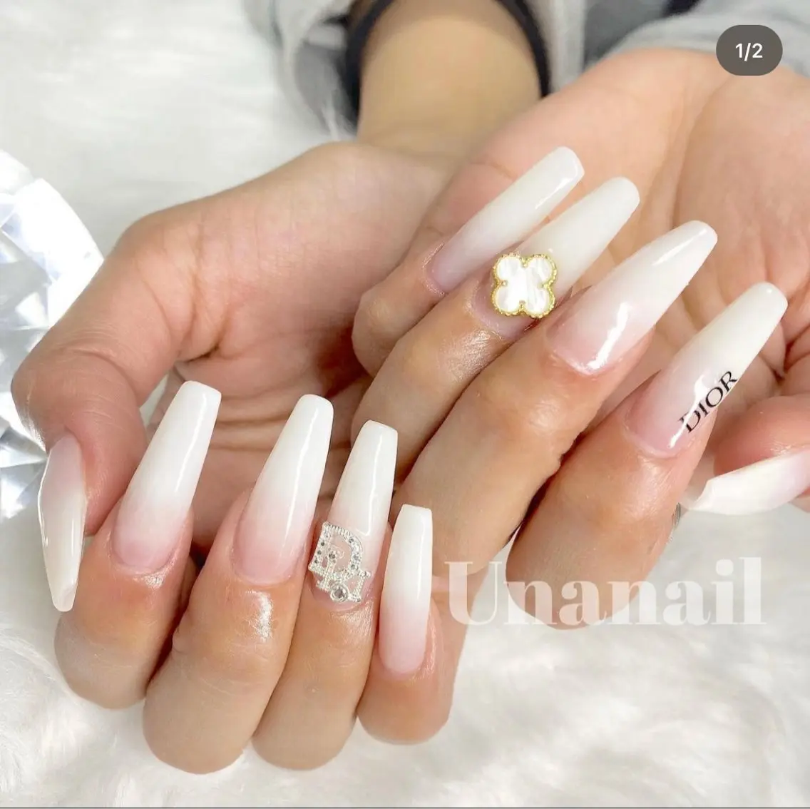 《オフなし》スカルプ カラグラ、フレンチ、4本アート💝の写真