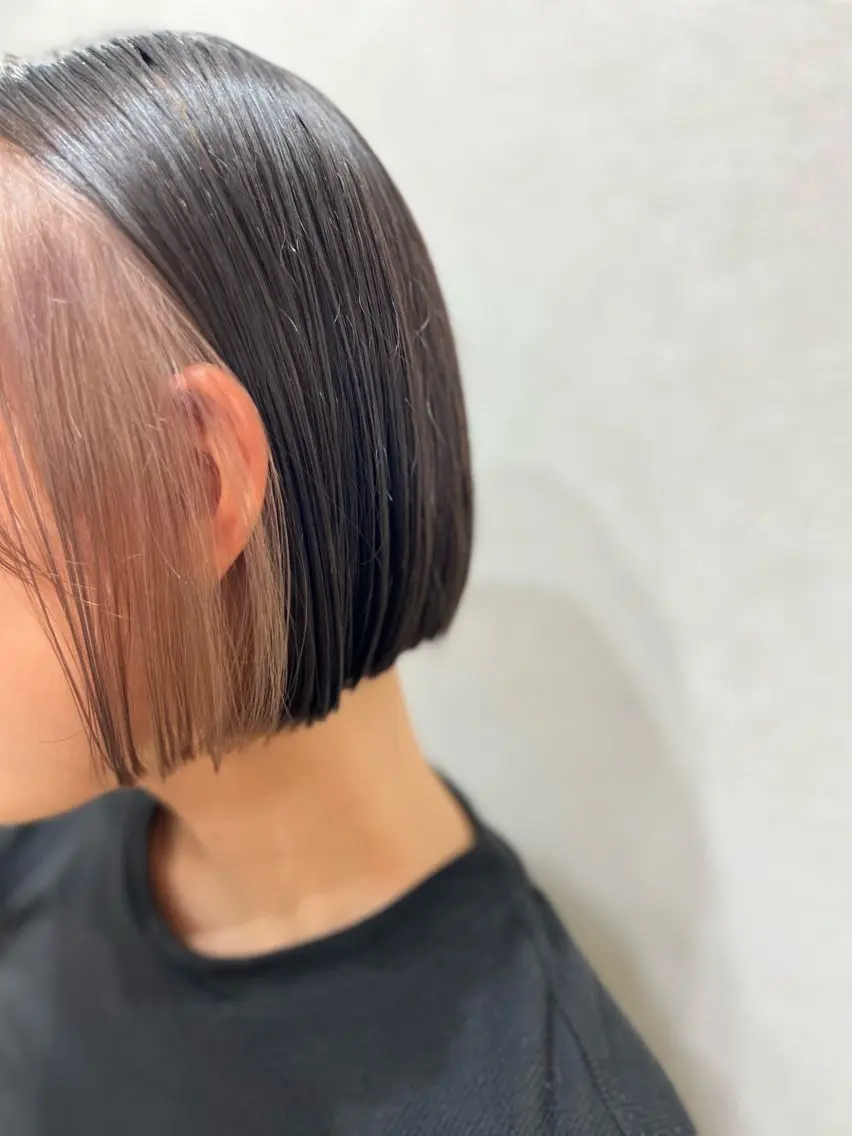 ショート カラー イヤリングカラー ボブ 🍇おぐら めぐみ🍇のヘアスタイル