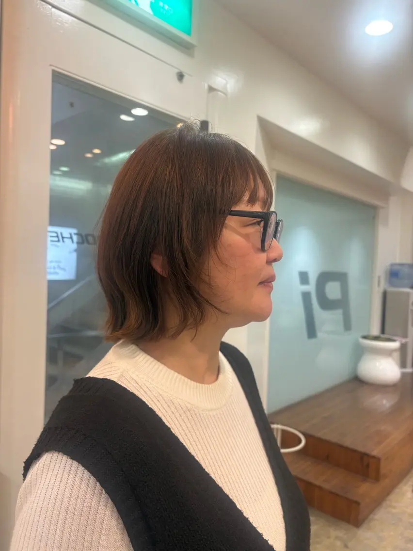 ショート カット Poche 丸山 愛万音のヘアスタイル