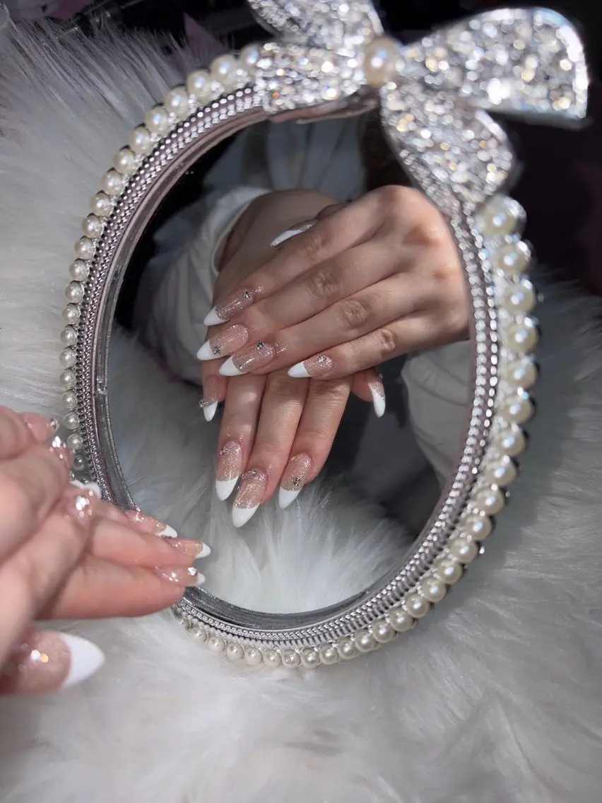 ネイル フレンチネイル ハンドネイル nail salon Lilynのネイルデザイン