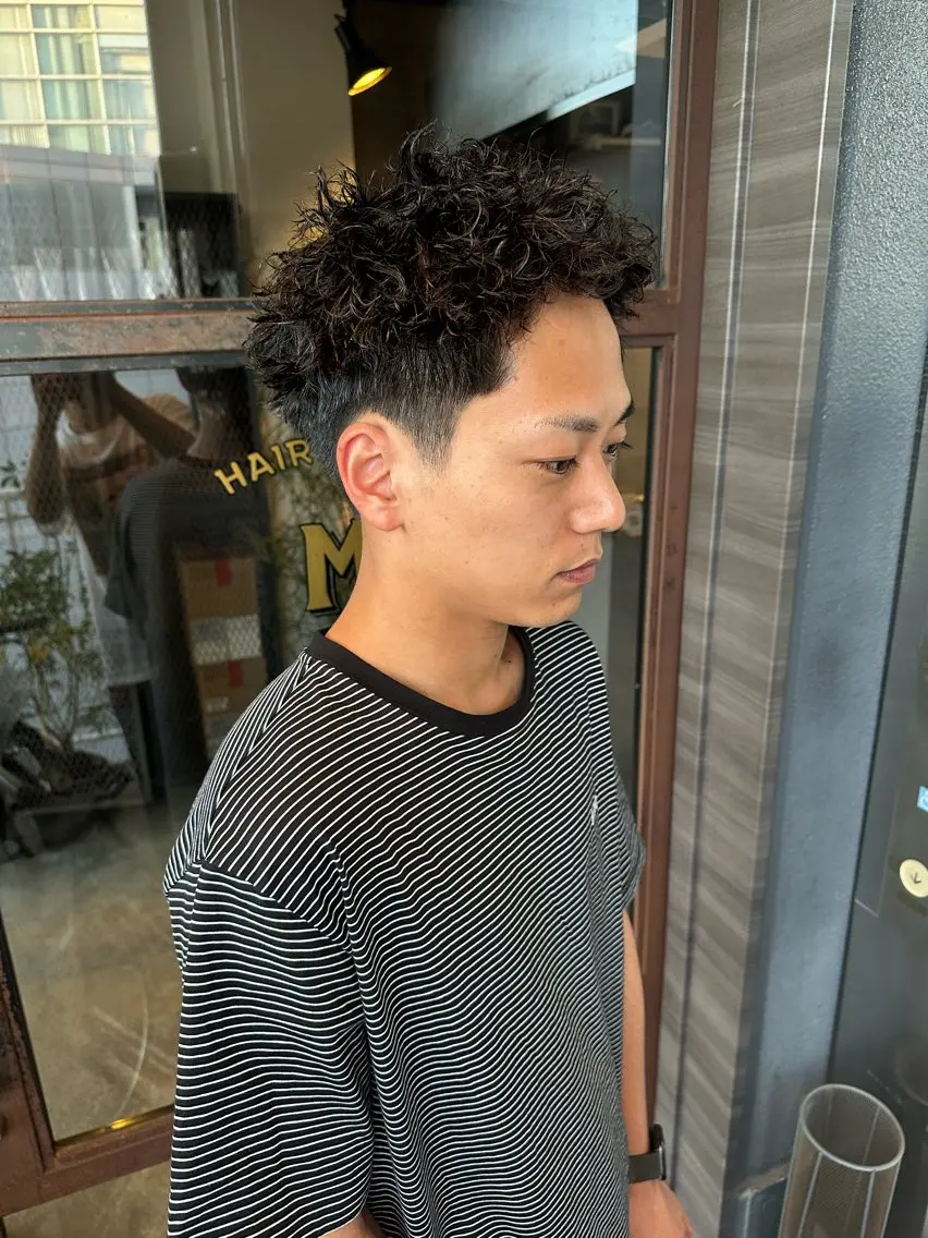ショート パーマ メンズ メンズパーマ メンズツイストパーマ ツイストパーマ カット パーマ トリートメント 俵 知広のヘアスタイル