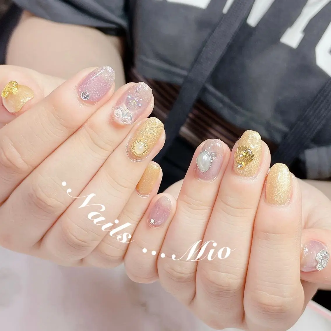 ネイル ジェルネイル .Nails Mio 赤羽西ネイルサロンのネイルデザイン