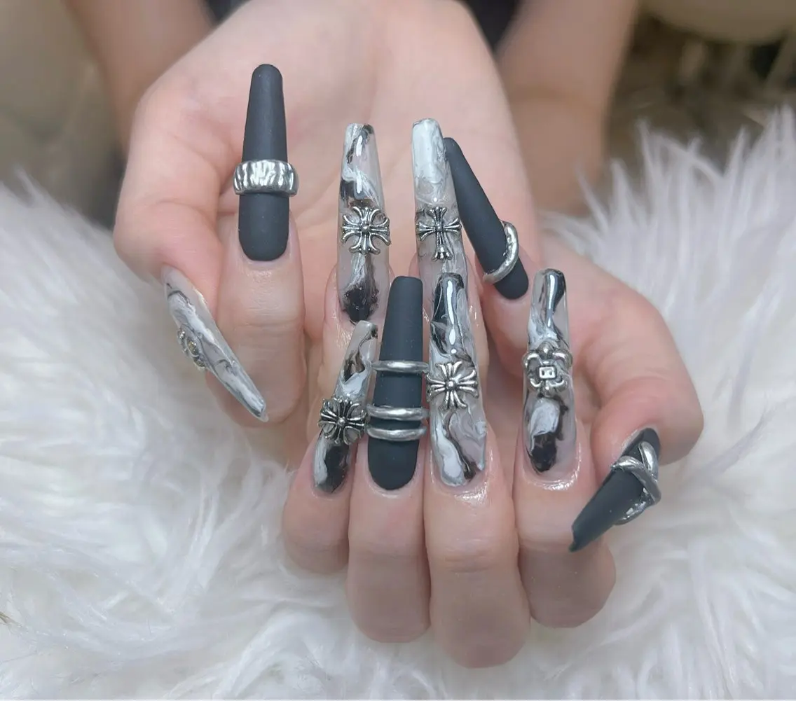 ネイル アートネイル オーロラネイル チークネイル 長さ出し フットネイル Miya _nailのネイルデザイン